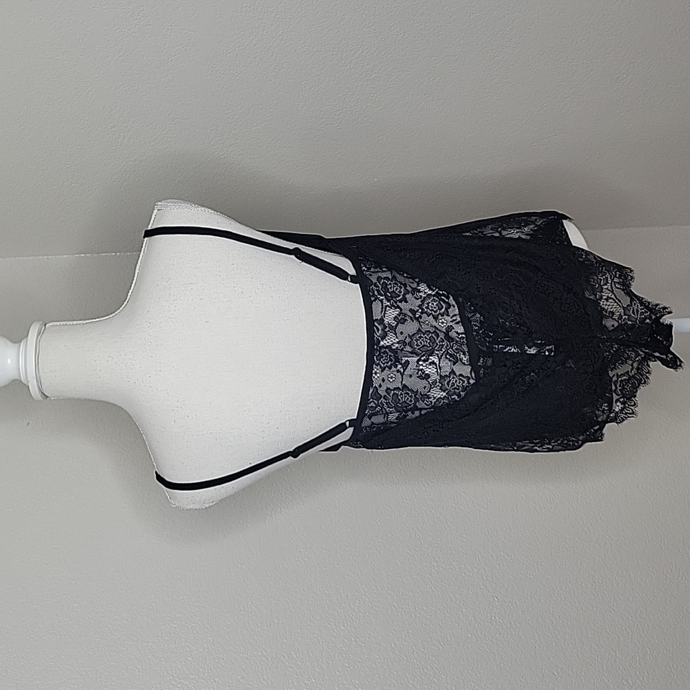Adore Me Reign Black Camisole Short Set - Picture 3 of 10